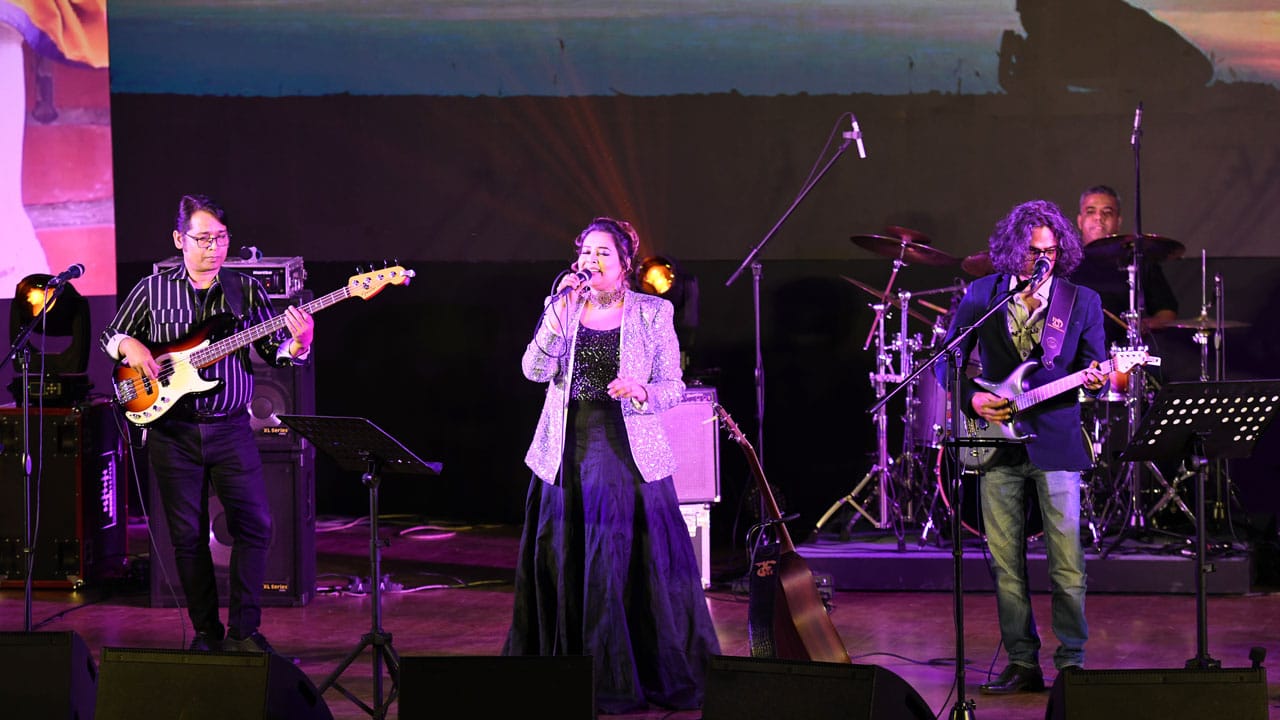 সুবিধাবঞ্চিতদের জন্য 'উৎস সন্ধ্যা': তহবিল সংগ্রহে বাপ্পা-কোনালের যুগল পরিবেশনা