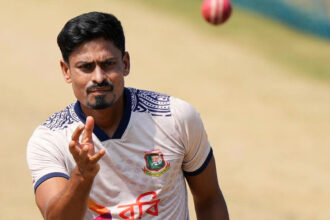 সাকিবকে ছাড়িয়ে ২৫০ উইকেটের নতুন চূড়ায় তাইজুল