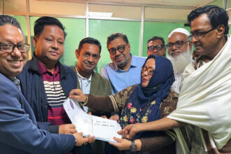 বিপুল নেতাকর্মী নিয়ে ঢাকা-১২ আসনে নীরবের মনোনয়নপত্র উত্তোলন