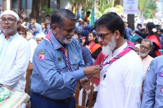 খিলগাঁওয়ে রক্তের গ্রুপ নির্ণয় ও চারা বিতরণ কর্মসূচির উদ্বোধন করলেন প্রতিমন্ত্রী হাবিবুর রশীদ হাবিব