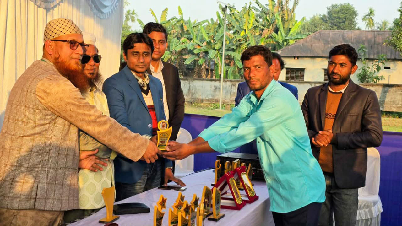 বস্তুনিষ্ঠ সাংবাদিকতার ১৪ বছর: চিলাহাটি ওয়েব ডটকমের উৎসবমুখর আয়োজন